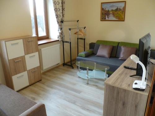 Energy House in ยาสวอ