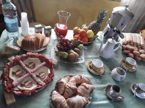 Affittacamere L ' Oasi di Gino 4