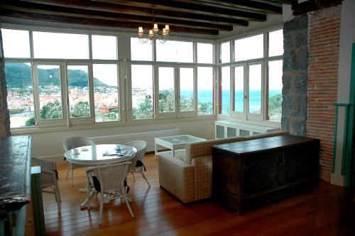 Iekārtas, Hotel Villa Itsaso in Mendexa