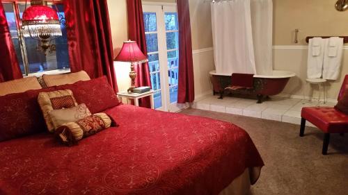 Plantation Bed & Breakfast-The Parks Inn - image 5