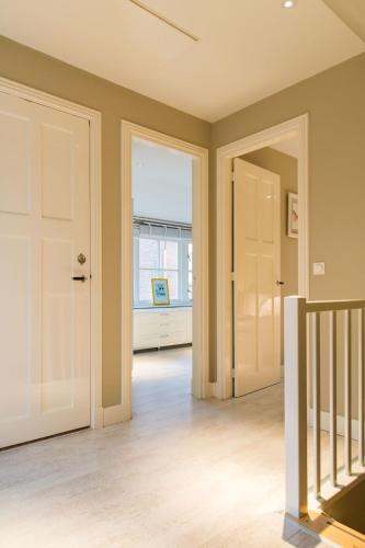 A szálláshely kívülről, Minime in Van Reenen