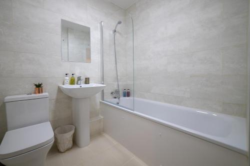 London Heathrow Serviced Apartments - image 8