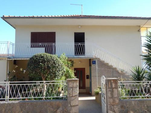  Apartment Stari Grad 14831a, Pension in Stari Grad