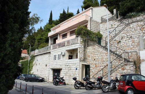 Apartments with WiFi Dubrovnik - 4683 - image 8