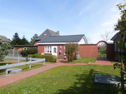 Bungalow *Ual Welhüs* in Norddorf auf Amrum, Deutschland