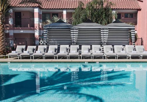 Sands Hotel and Spa - image 7