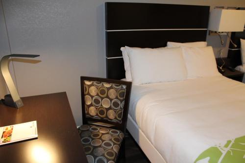 Layne Hotel - image 2