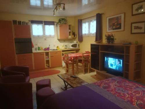 Maison - Accommodation - Montricher-le-Bochet