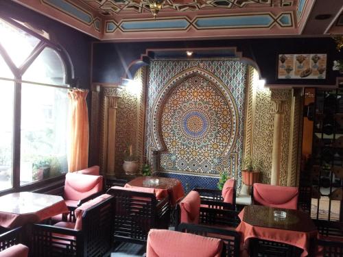 مطعم, Hotel La Giralda in الناظور