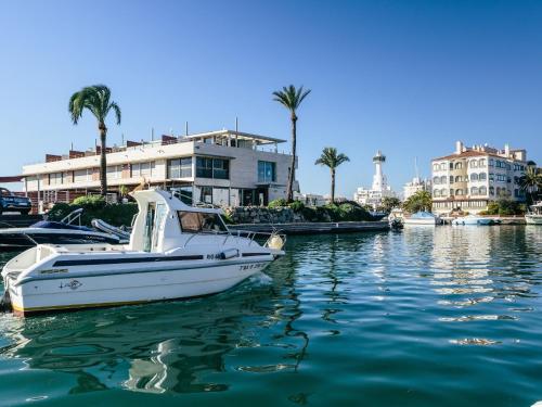 0112 Port Grec 3 2 1