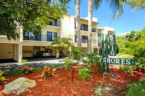 Gulf Shores 205 in Holmes Beach, USA