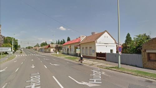 Exterior view, Roland Motel in Oroshaza