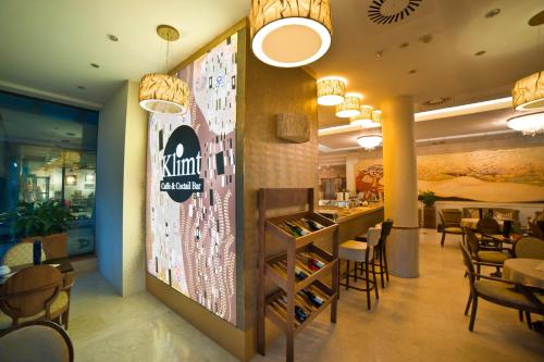 GRAND HOTEL Kielce - image 5