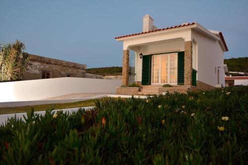 Villa over the Ocean in Magoito-Sintra