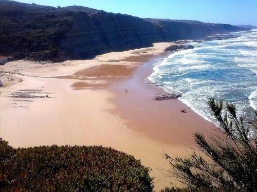 Villa over the Ocean in Magoito-Sintra