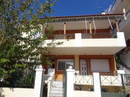  PERLIA comfortable and relaxing apartment in Poros