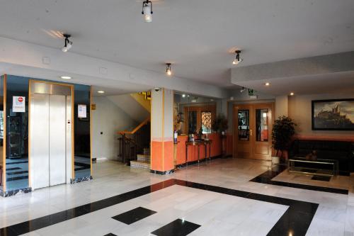 Entrada, Hotel Corregidor in Segovia