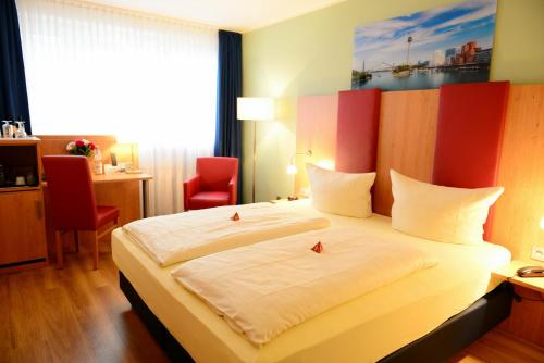 Hotel National Düsseldorf (Superior) - image 4