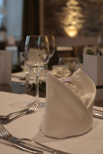 Hotel-Gasthaus Engel Luttingen - image 2
