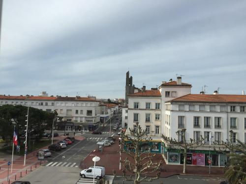 Crystal Hotel in โรย็อง