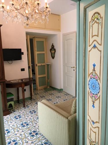 Old Taverna Sorrentina - image 7