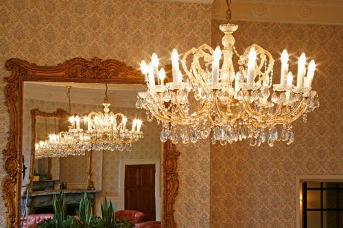 Best Western Limpley Stoke Hotel - main image