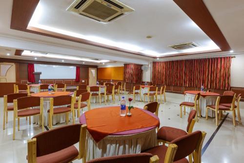 Hotel Woodland Kolhapur