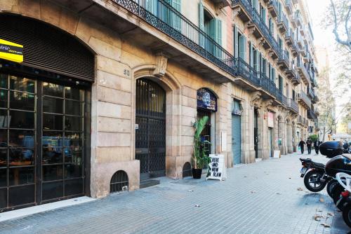 Superior Apartment - Ronda Sant Pere image 2