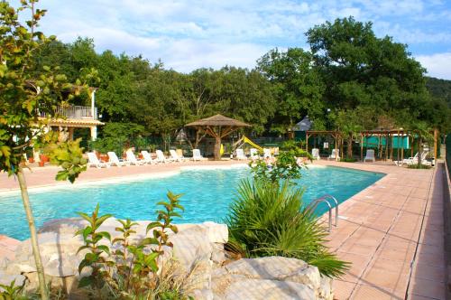 camping le val d'hérault - Hotel - Brissac