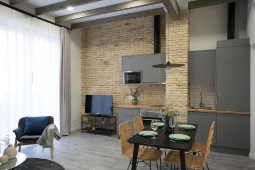 SingularStays Parque Central - image 7