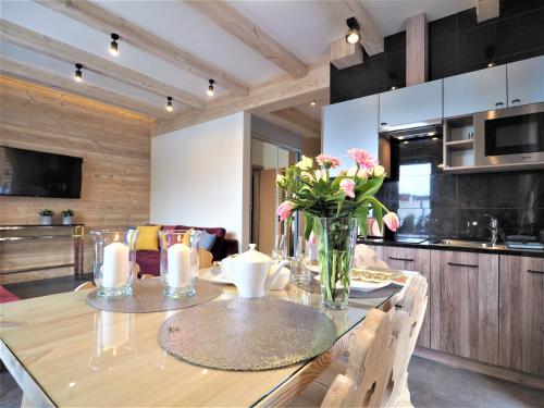 One-Bedroom Apartment image 10