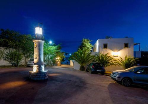 Contaratos Holiday Lettings 3 - image 2