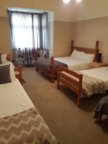 Oasis Shanti Backpackers in Oudtshoorn