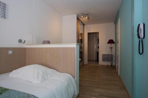 1 twin bed