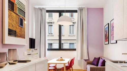 Italianway-Bergonzoli Place, Milano