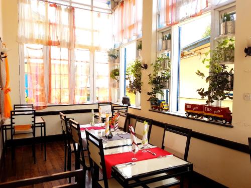 Ресторант, Hotel le Trianon in Antsirabe