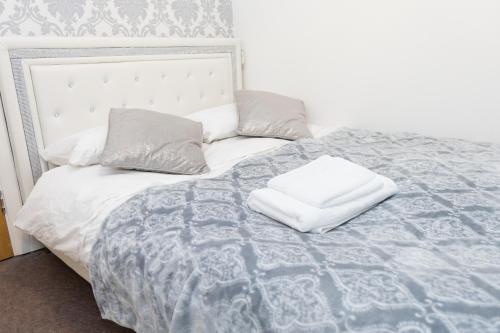 Hullidays - Theatre Side Apartment - Refurbished 2023 Hullidays - Theatre Side Apartment - Refurbished 2023