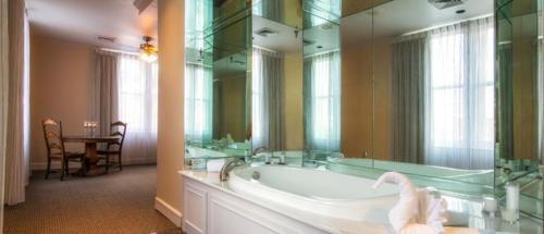 Hotel Bentley photo