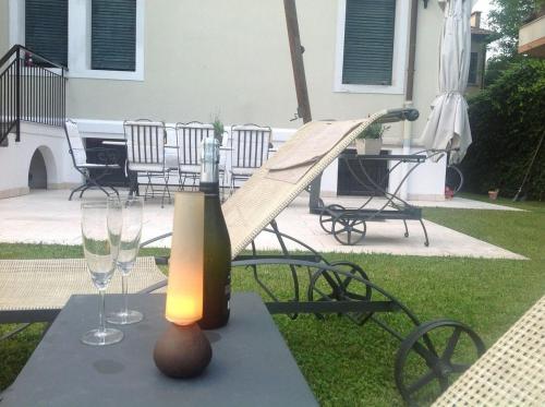  Villa Une, garden, beach and culture in Lido di Venezia