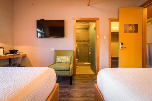 Adventure Hotel Adventure Hotel is perfectly located for both business and leisure guests in Nelson (BC). Featuring a complete list of amenities, guests will find their stay at the property a comfortable one. Service