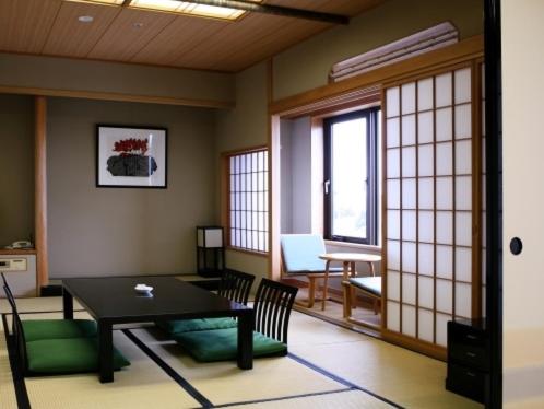 Hotel Hamatsu Set in a prime location of Fukushima, Hotel Hamatsu puts everything the city has to offer just outside your doorstep. The property has everything you need for a comfortable stay. Service-minded staff 