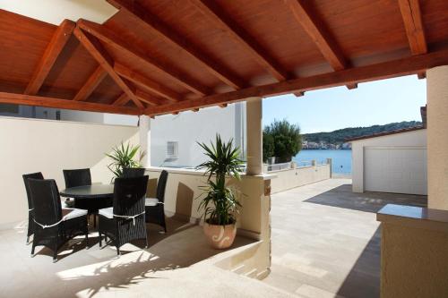 Apartments Tisno - Villa Mare