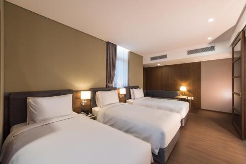 Deluxe Triple Room