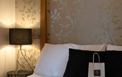 Lainez Rooms & Suites - image 13