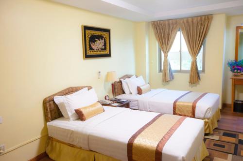 Grand Palace Hotel photo 3