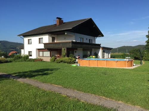  Ferienhaus Miklin, Pension in Bleiburg