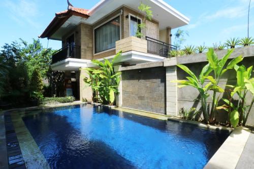 Kondra Premiere Guest House Kuta - Legian Beach