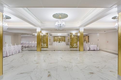 Hotel Santana - image 11