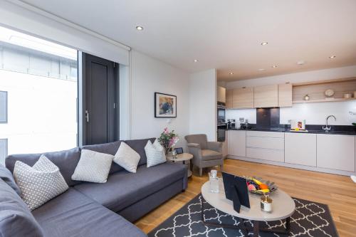 Urban Chic - Portobello - image 6