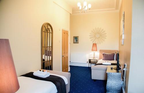 Washington House Hotel - image 2